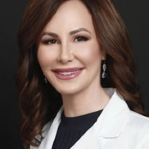 Lisa Brostrom board-certified labiaplasty surgeon