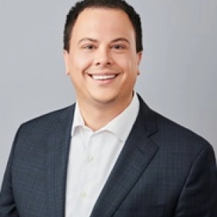 Andrew Kochuba board-certified labiaplasty surgeon