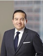 Oscar Manrique board-certified labiaplasty surgeon