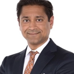 Nirav Savalia board-certified labiaplasty surgeon