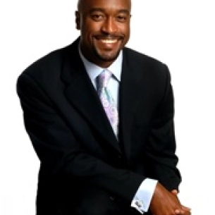 Marcus Crawford board-certified labiaplasty surgeon