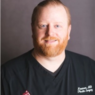 Adam Newman board-certified labiaplasty surgeon