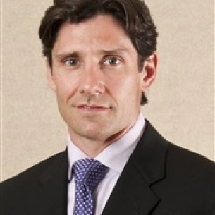 Timothy Schaefer board-certified labiaplasty surgeon