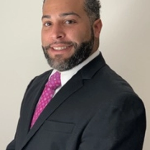 Eric Maiorino board-certified labiaplasty surgeon