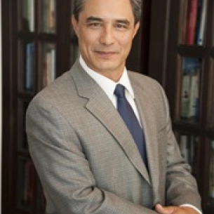 Christopher Tiner board-certified labiaplasty surgeon