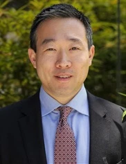 Alex Wong board-certified labiaplasty surgeon