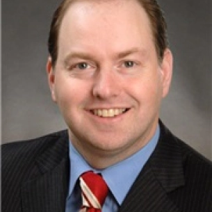 Raymond Isakov board-certified labiaplasty surgeon