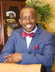 Stanley Okoro board-certified labiaplasty surgeon