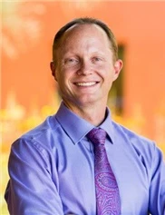 Sven Sandeen board-certified labiaplasty surgeon
