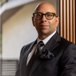 Christopher Micallef board-certified labiaplasty surgeon