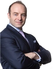 Bill Kortesis board-certified labiaplasty surgeon