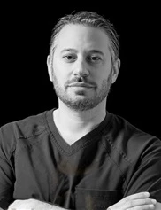 Sean Simon board-certified labiaplasty surgeon
