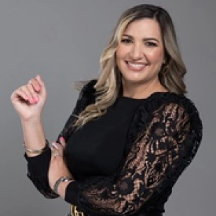 Natalia Vidal board-certified labiaplasty surgeon