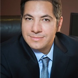 Abdullah Khalil board-certified labiaplasty surgeon