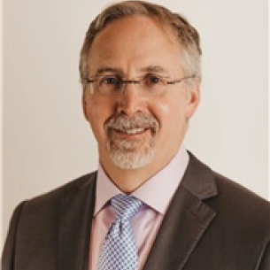 Stephen Delatte board-certified labiaplasty surgeon