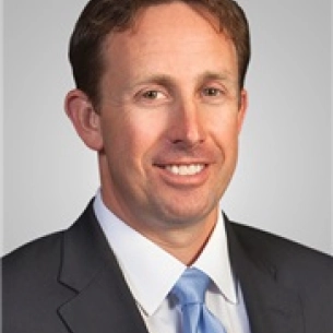 Russell Ashinoff board-certified labiaplasty surgeon