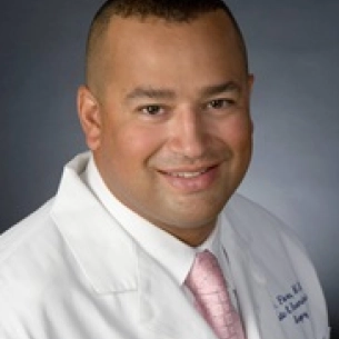Jaime Flores board-certified labiaplasty surgeon