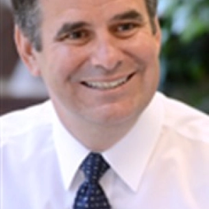 Jeffrey Thaxton board-certified labiaplasty surgeon