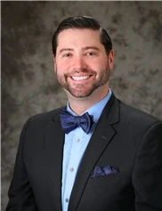 Hunter Benvenuti board-certified labiaplasty surgeon