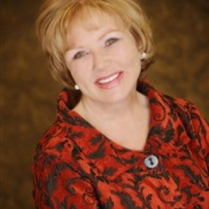 Diane Duncan board-certified labiaplasty surgeon