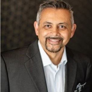 Bharat Shah board-certified labiaplasty surgeon