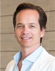 Jay Granzow board-certified labiaplasty surgeon