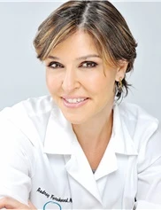 Audrey Farahmand board-certified labiaplasty surgeon