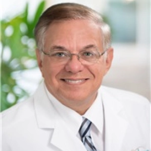 Richard Sadove board-certified labiaplasty surgeon