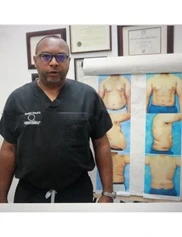Wendell Perry board-certified labiaplasty surgeon