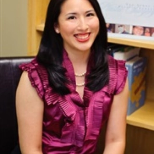 Emily Hu board-certified labiaplasty surgeon