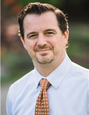 Dean DeRoberts board-certified labiaplasty surgeon