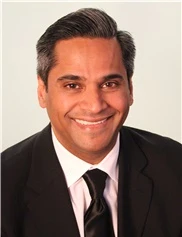 Manish Shah board-certified labiaplasty surgeon