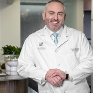Dustin Reid board-certified labiaplasty surgeon