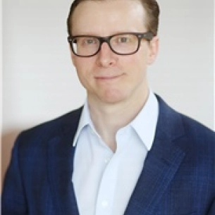 Daniel Fowler board-certified labiaplasty surgeon