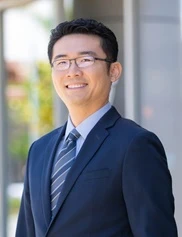 Hengli Lin board-certified labiaplasty surgeon