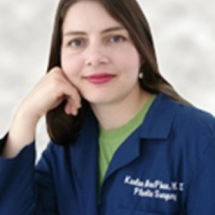 Keelee MacPhee board-certified labiaplasty surgeon
