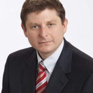 Ronald Silverman board-certified labiaplasty surgeon