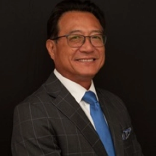 Paul Kim board-certified labiaplasty surgeon