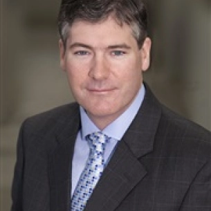 Gregory Lynam board-certified labiaplasty surgeon