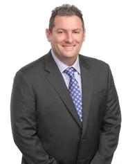 Jonathan Weinrach board-certified labiaplasty surgeon
