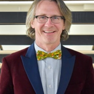 Matthew Swelstad board-certified labiaplasty surgeon