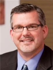 Todd Willcox board-certified labiaplasty surgeon
