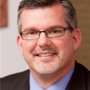 Todd Willcox board-certified labiaplasty surgeon