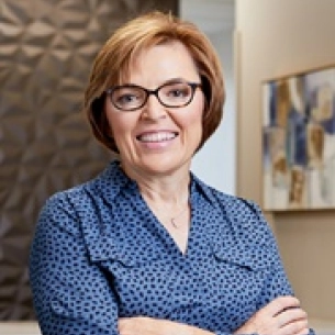 Jacqueline Luong board-certified labiaplasty surgeon