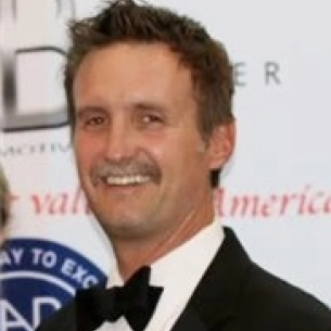 Theodore Uroskie board-certified labiaplasty surgeon