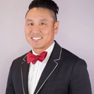 Edward Park board-certified labiaplasty surgeon