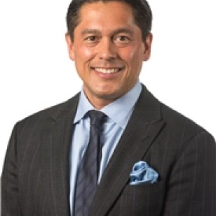Steven Sigalove board-certified labiaplasty surgeon