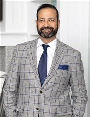 David Alfonso board-certified labiaplasty surgeon