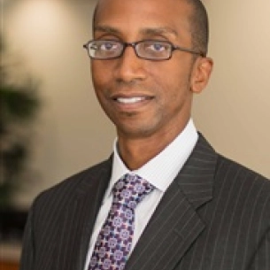 Jamal Bullocks board-certified labiaplasty surgeon