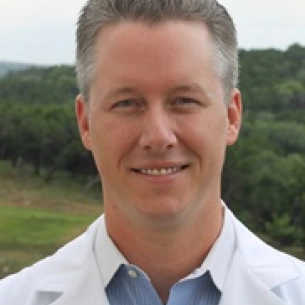 Cameron Craven board-certified labiaplasty surgeon